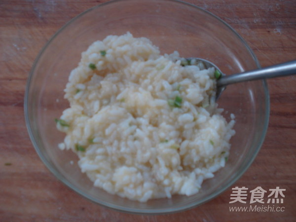 米饭鸡蛋饼的做法