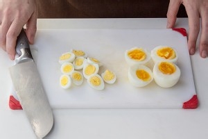 鲜虾三色螺旋意面沙拉的做法