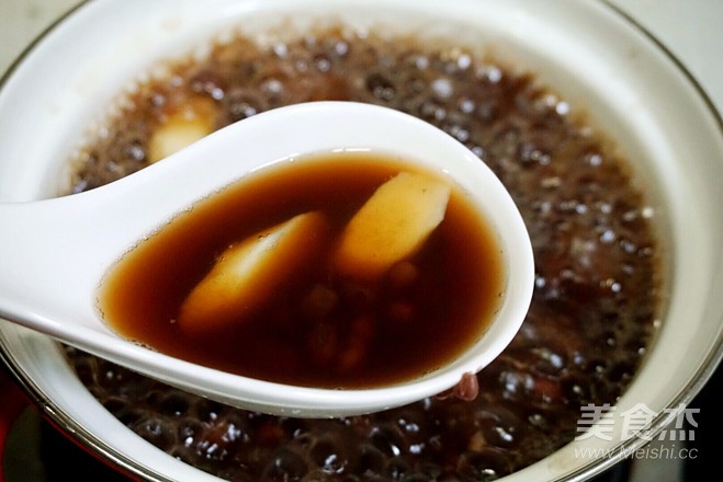 彩色糯米团子豆沙粥