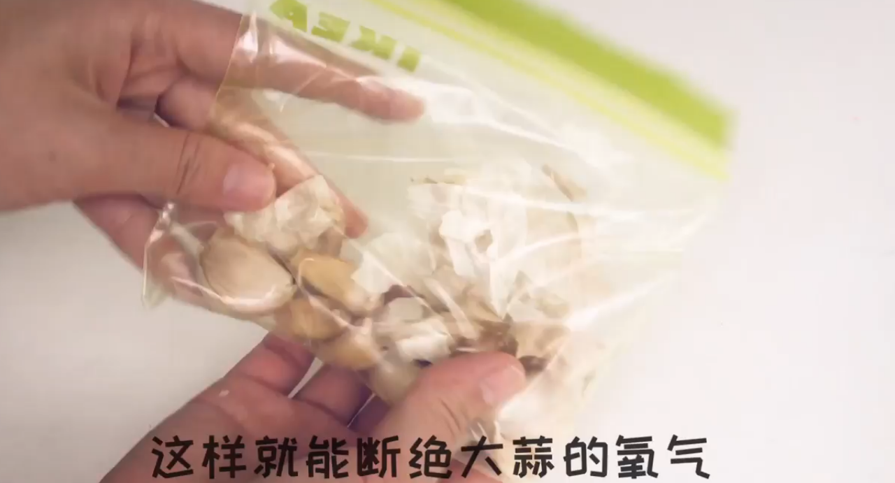 大蒜如何保存才不会发芽干瘪