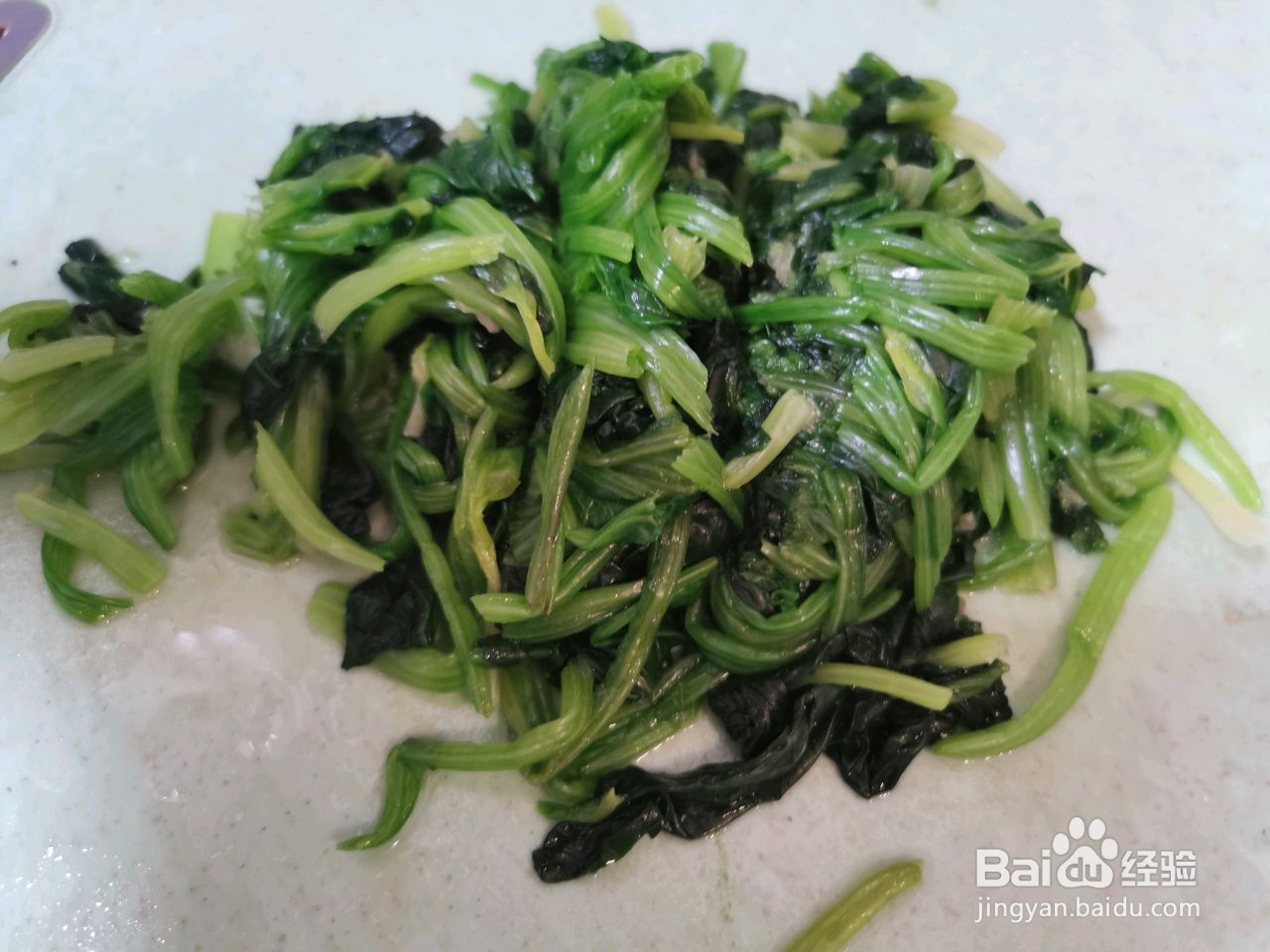 果仁菠菜的做法