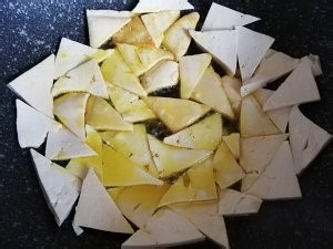 豆腐这样做比大鱼大肉都好吃，简单易做又下饭