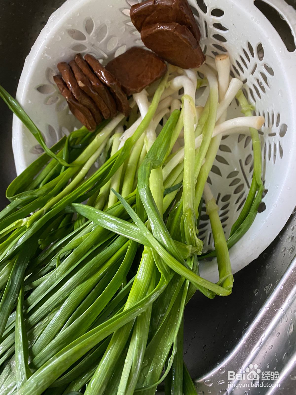 腊肉炒大蒜的做法