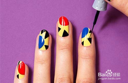黄色几何图形美甲教程