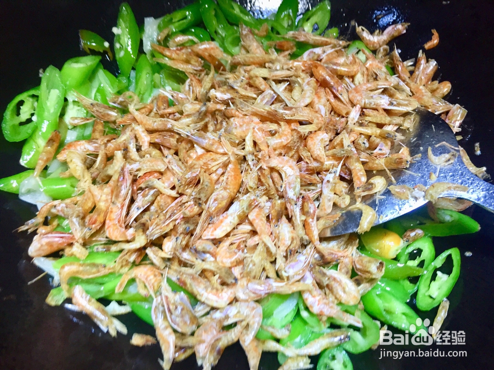 香浓的青椒炒虾河虾