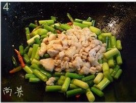 很稀奇的大胖子甜蒜苔---甜蒜苔炒鸡丁