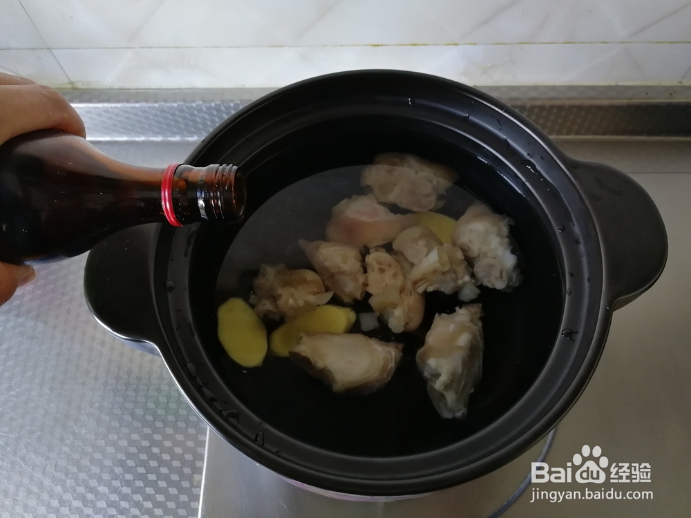 如何制作猪脚玉米汤