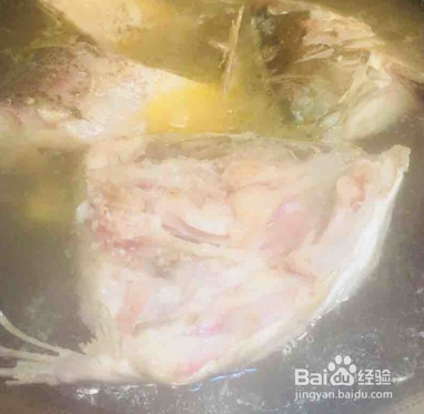 简易版鱼头炖粉皮