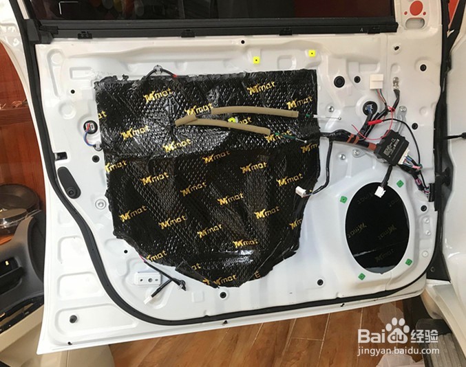 酷路泽升级换装丹麦芬朗汽车音响