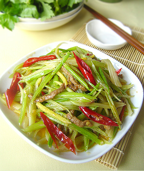 泡椒芹菜牛肉丝
