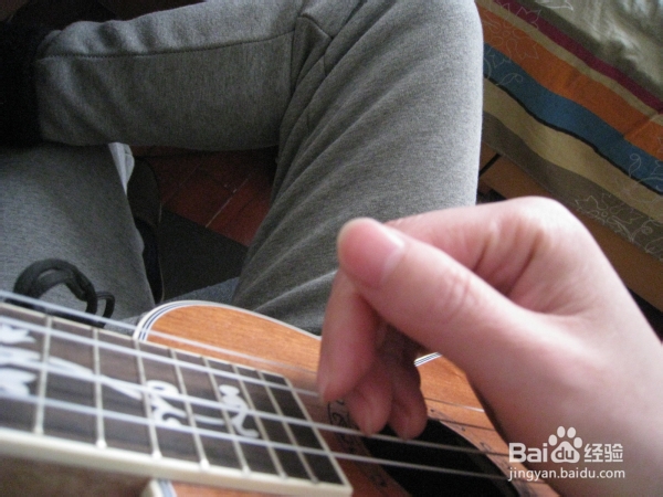 尤克里里和吉他怎样切音 图解切音方法方式