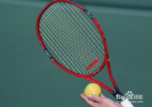 新手如何选择适合自己的网球拍