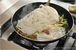 香芹青蒜炒米粉