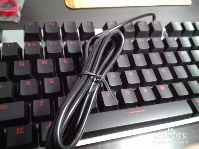 雷柏(Rapoo)V500合金板机械键盘茶轴开箱晒物