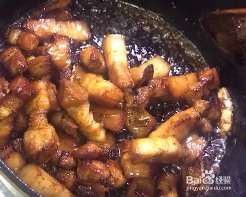 一个人做油豆腐红烧肉