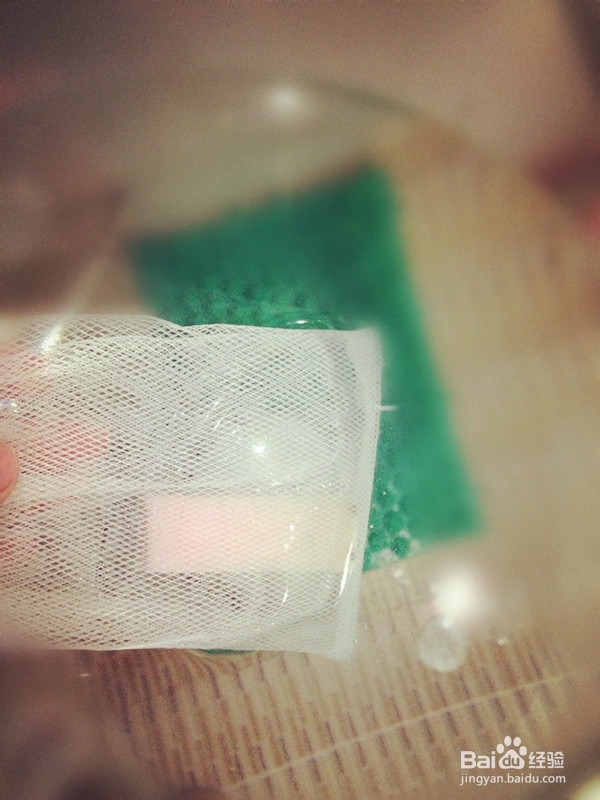 痘痘肌如何洁面：[1]快速洗脸法