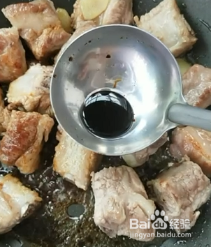 如何自制酱香排骨焖饭？