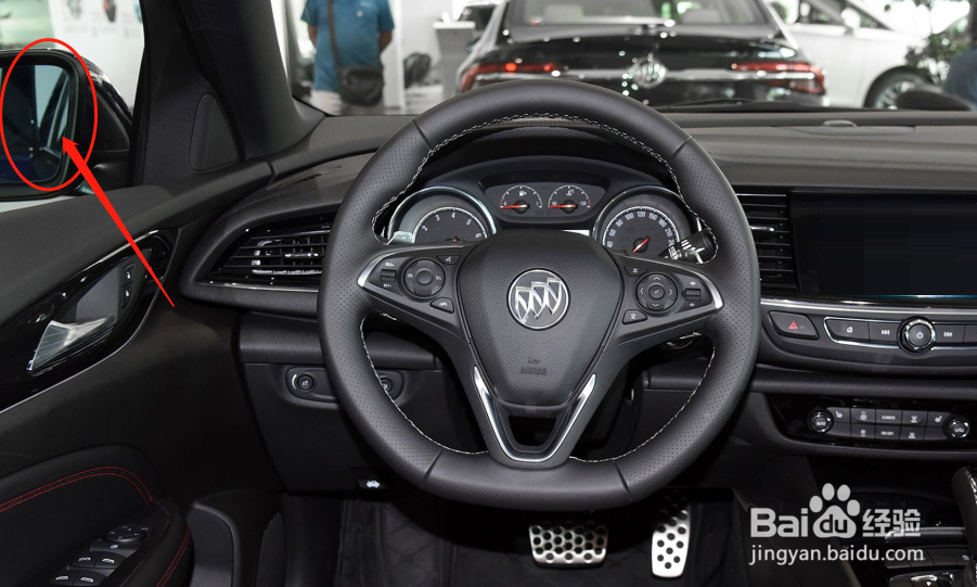 别克君威汽车后视镜怎么调节