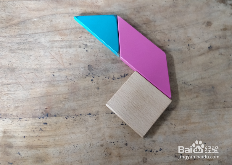 用七巧板怎样拼一条鲫鱼？