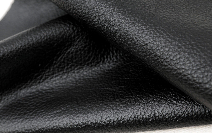 头层皮革和头层牛皮有区别么