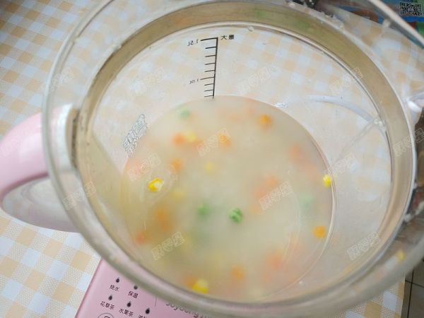 杂蔬藜麦鳕鱼粥