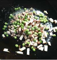 番茄豌豆肉酱意面