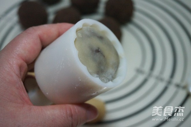 广式红豆沙蛋黄月饼