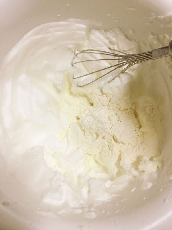 蔓越莓蛋糕奶油卷