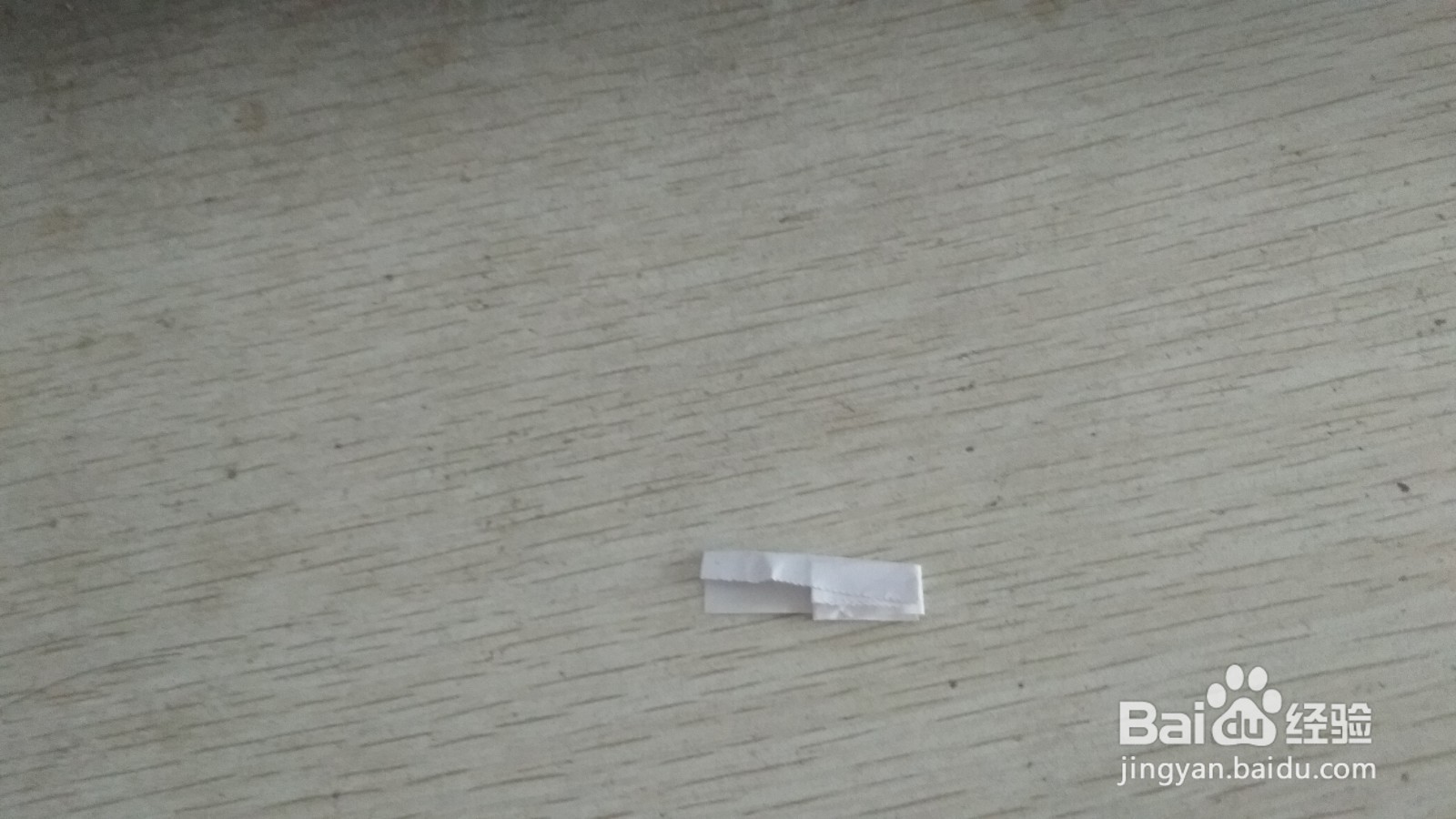如何用一块长方形纸条做简易的钢笔的支架