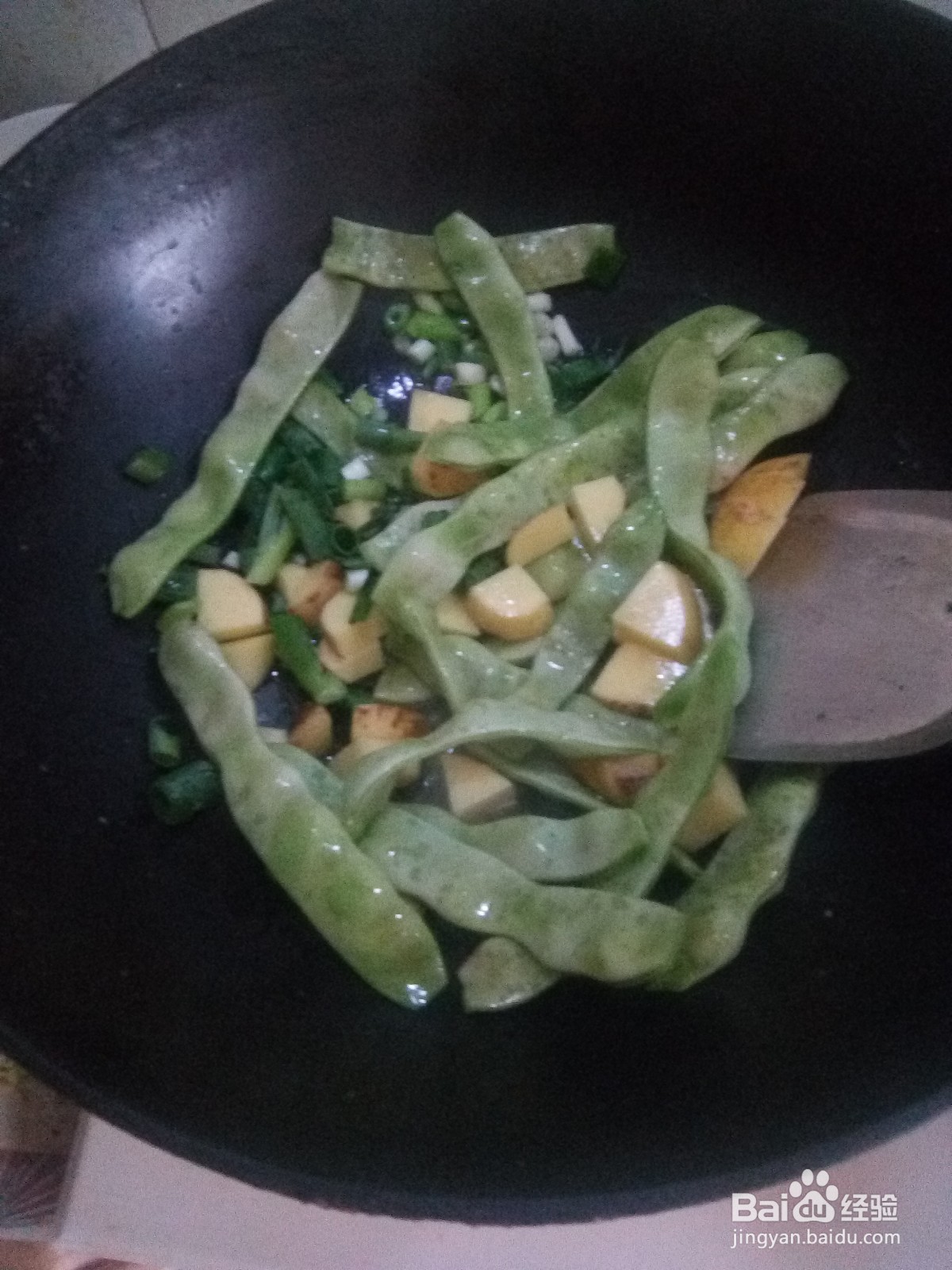 家常土豆炖豆角