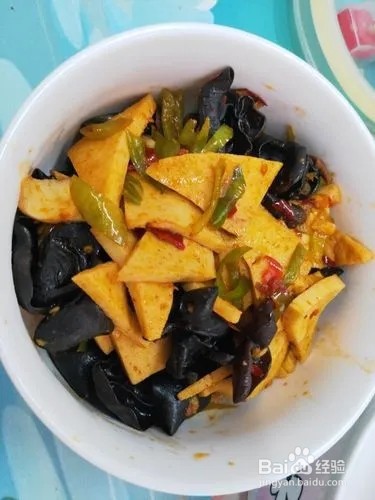 木耳炒千叶豆腐