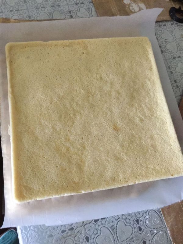 葱香肉松蛋糕卷