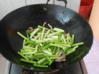 不错的蒜苔炒肉丝做法分享