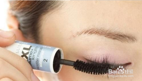 新手也能画出精致妆容