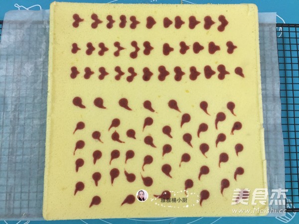 彩绘爱心蛋糕卷