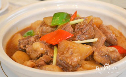 青萝卜牛腩煲