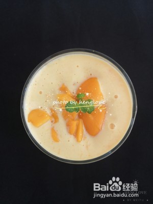 如何制作芒果奶昔