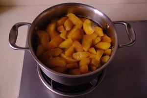 黄桃罐头的做法