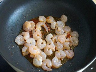 毛豆炒虾仁怎么做