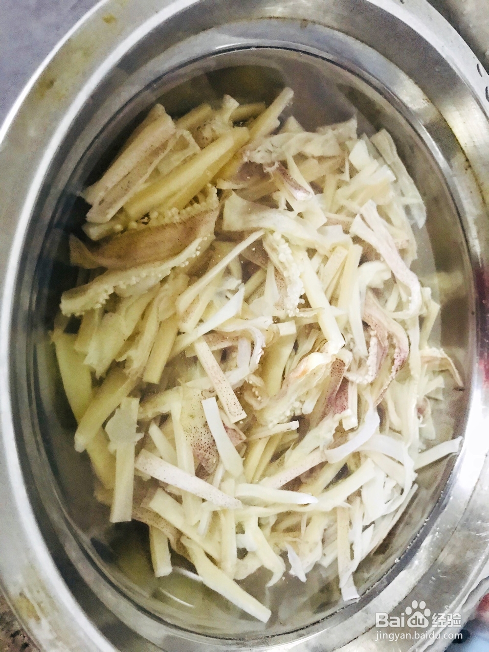 自己做五花肉焖鱿鱼干海鲜美食