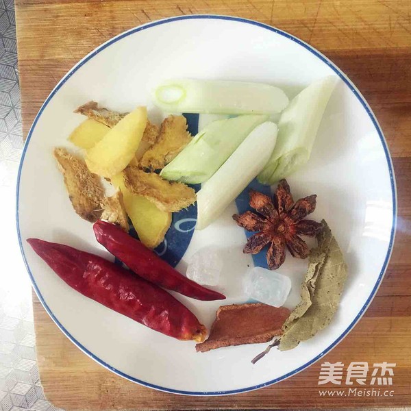 土豆炖牛肉的做法