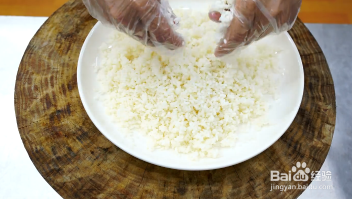 如何做酱油炒饭