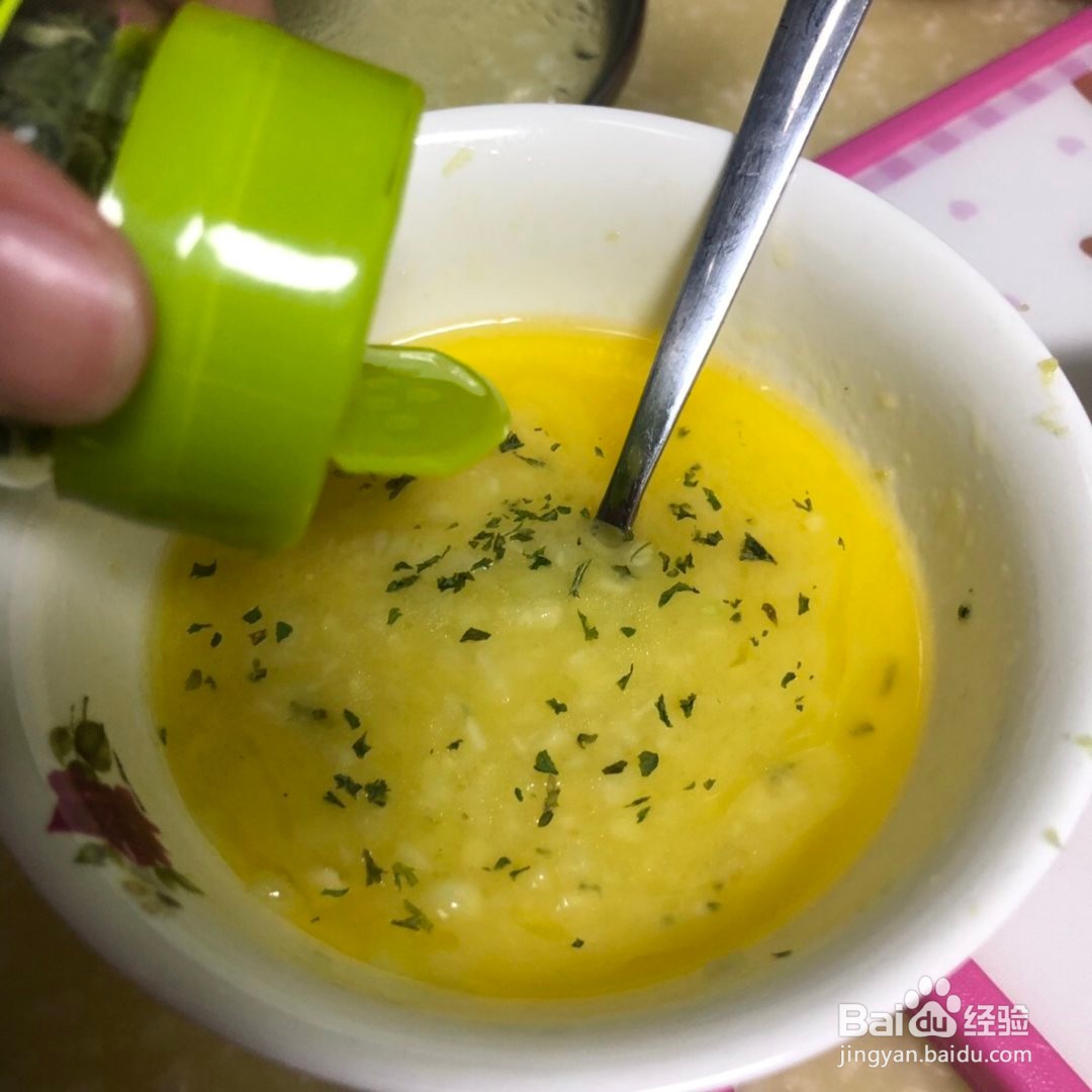 蒜香烤吐司的做法