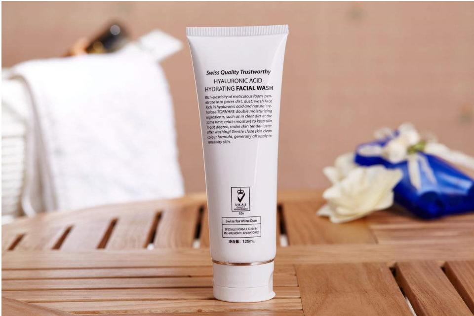 只用洗面奶来卸妆可以吗