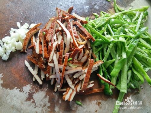 辣椒豆干炒肉