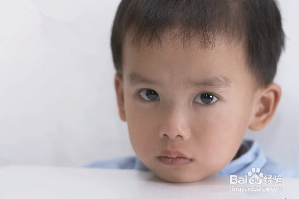 圣诞节回家了该怎么哄两个小孩