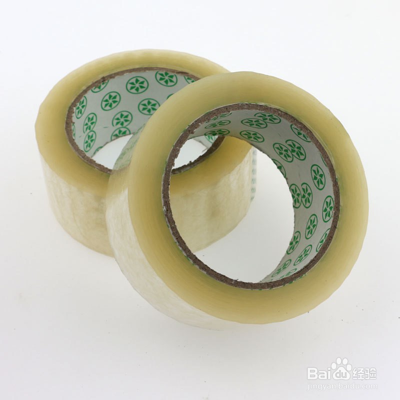 如何清洗衣服上的浮尘