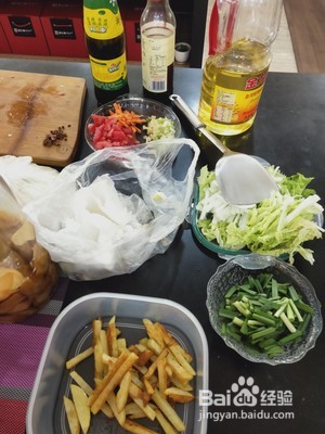 搁锅面的家常做法