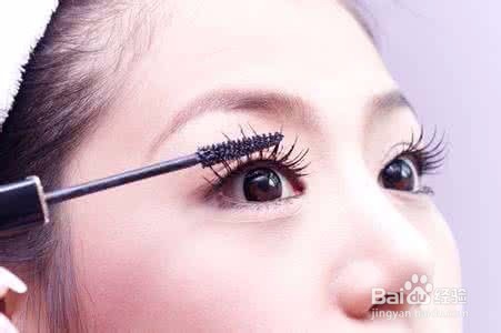 砍妹睫毛增长液怎么用