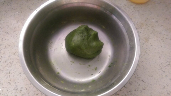 竹炭抹茶菠萝包